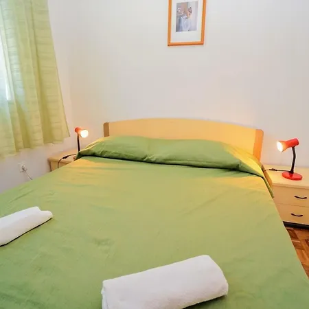 Guest house Mandica 3*